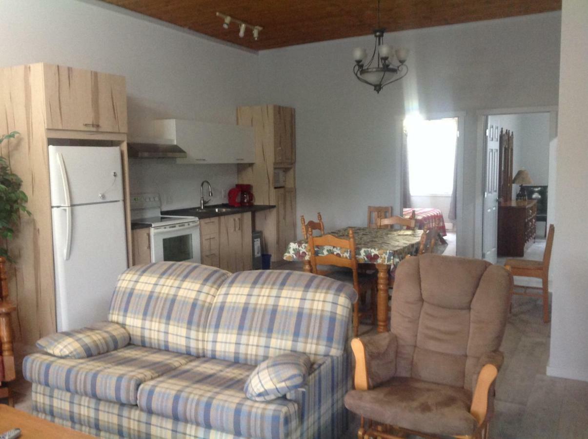 Les Appartement 4 Saisons Des Iles Saint Gedeon Bagian luar foto